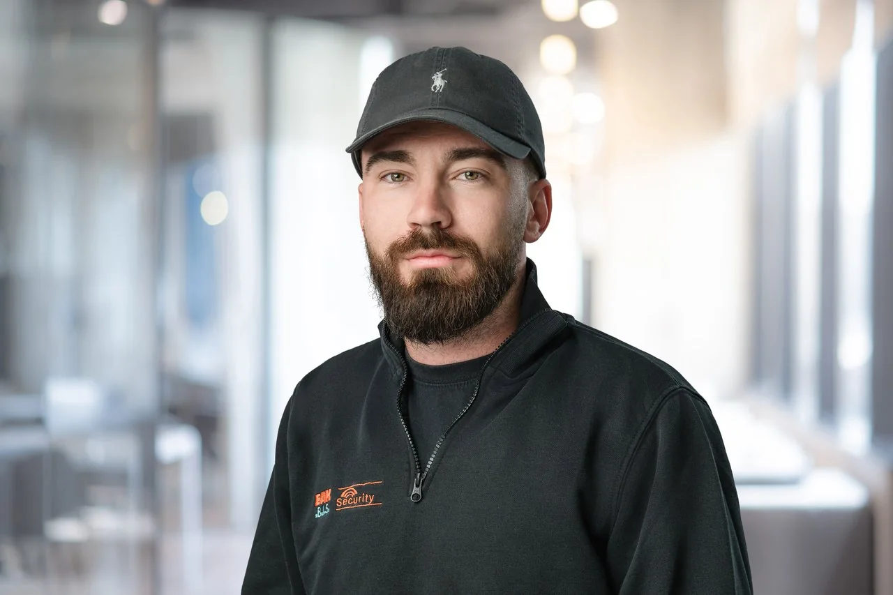 Team EAK Security Mitarbeiter der Abteilung Technik bei der EAK Security GmbH & Co. KG