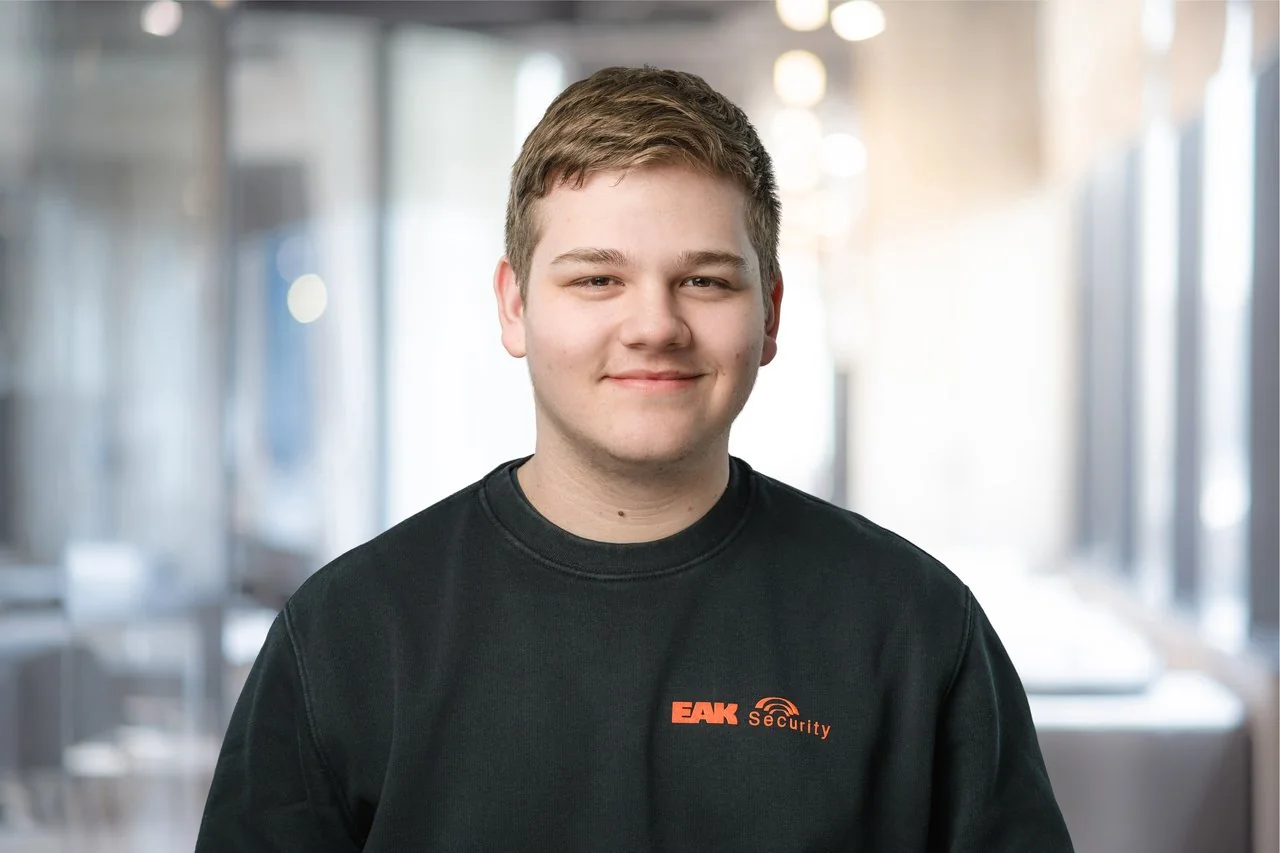 Team EAK Security Mitarbeiter der Abteilung Technik bei der EAK Security GmbH & Co. KG