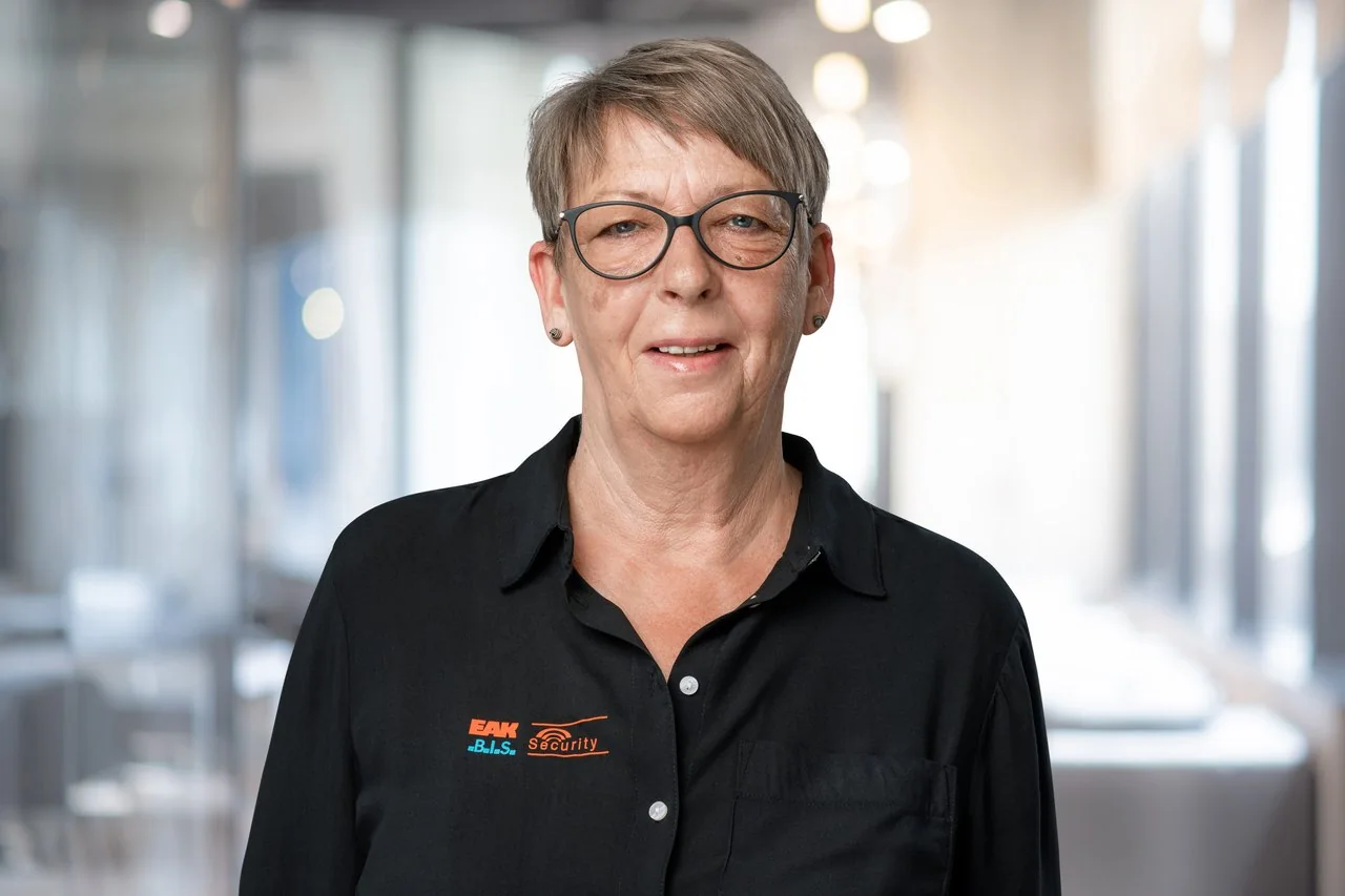 Susanne Schanz — EAK Security Susanne Schanz, Buchhaltung bei der EAK Security GmbH & Co. KG